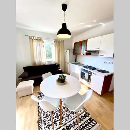Cozy Διαμέρισμα Ουμάγκ